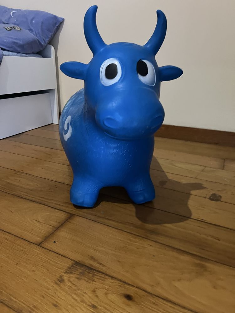 Vaca upa upa azul a funcionar