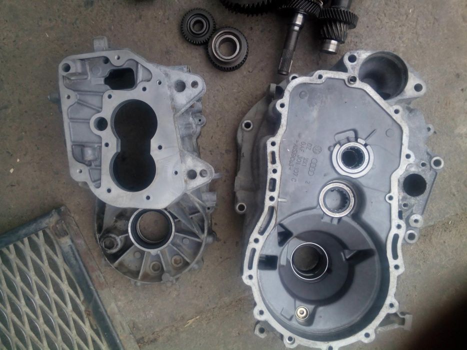 Корпус коробки кпп vw t5, caddy 2.0, golf 1.6,octavia 1.6mpi та інші