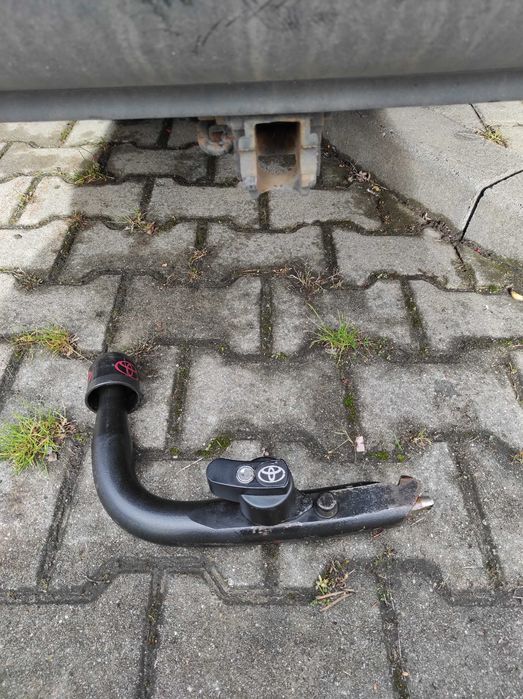 sprzedam Toyota Avensis T25