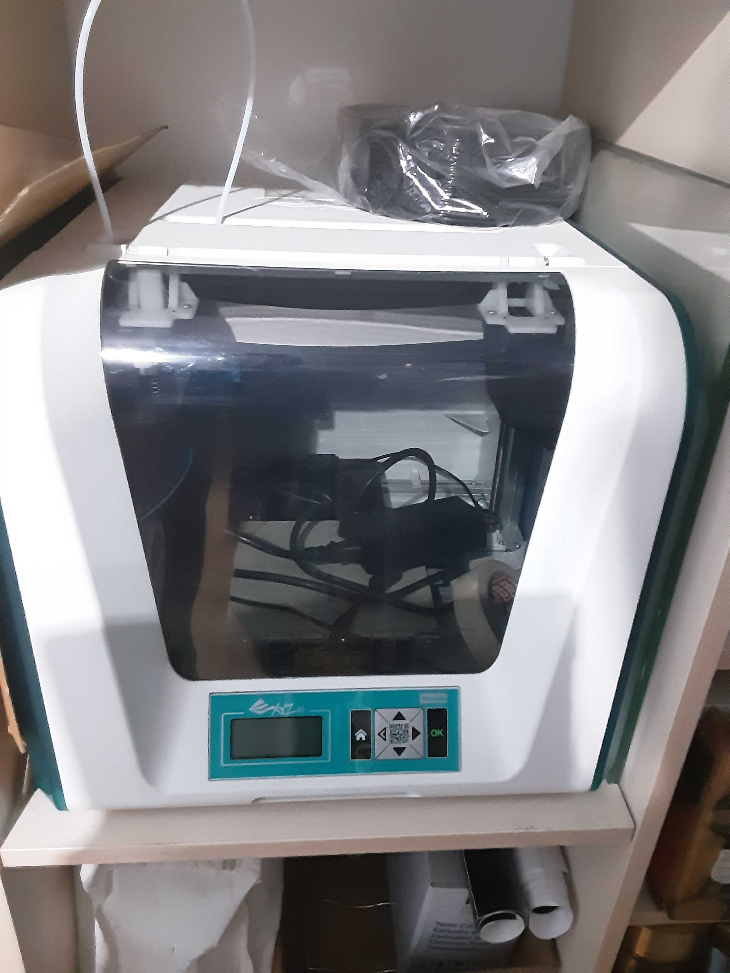 Drukarka 3D użyta 2 razy, jak nowa