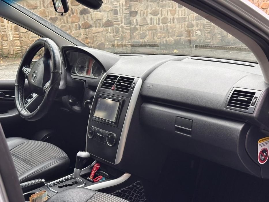 Mercedes-Benz A - clas
