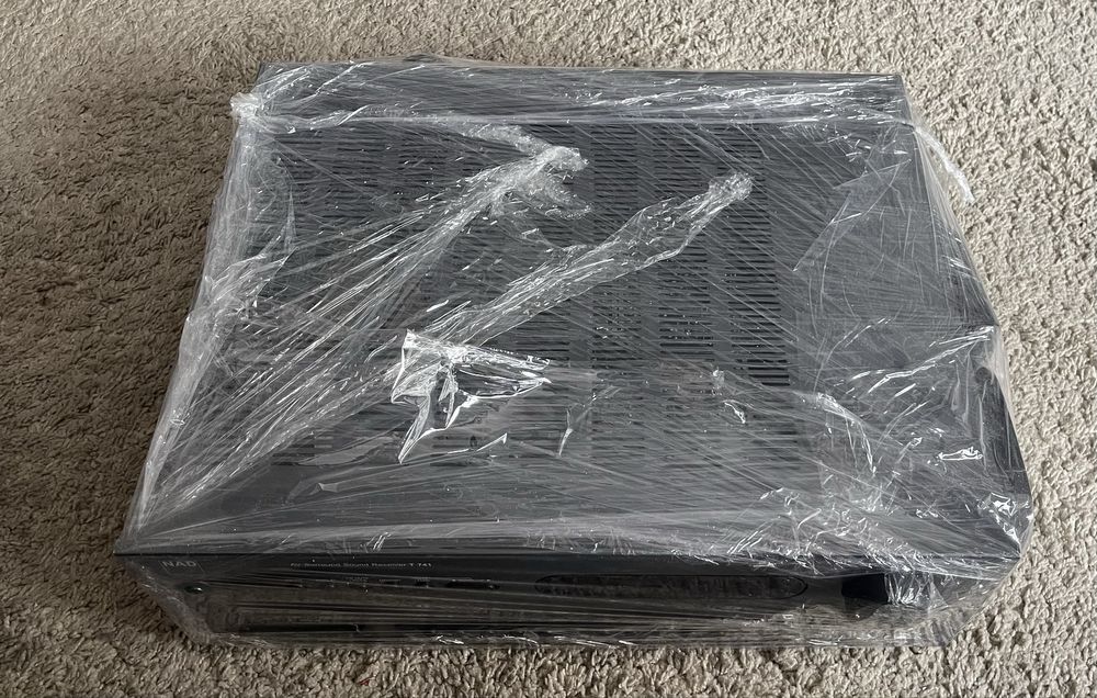 Amplificador NAD T 741