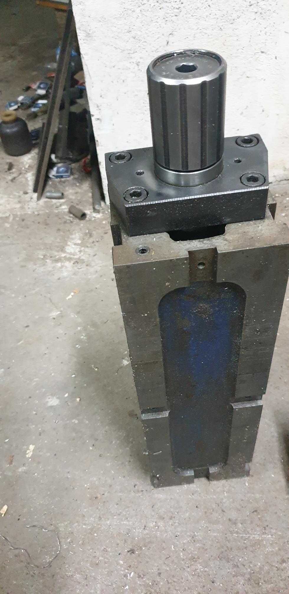 imadło hydrauliczne warsztatowe do frezarek lignum