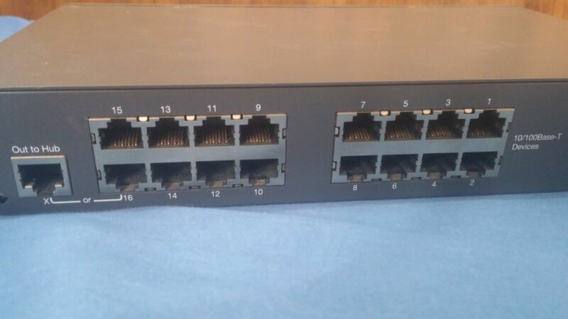 Switch HUB Profissional Intel InBusiness - 16 portas 10 / 100Mbps