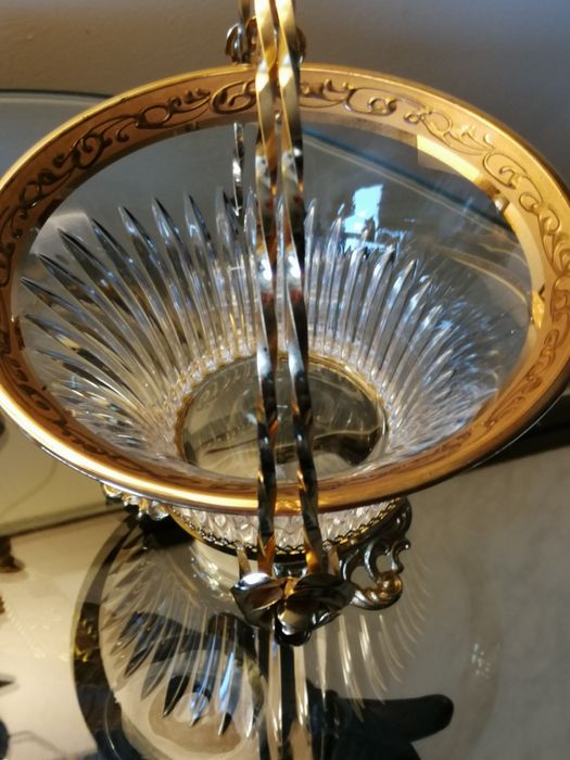 Lindíssima cesta em cristal lapidado