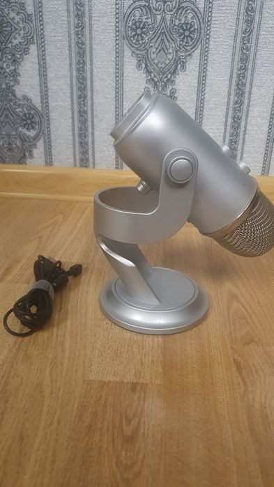 Мікрофон Blue Yeti