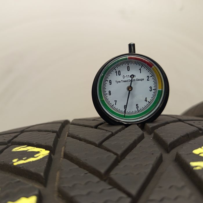 255/45R20 Bridgestone Blizak Lm 005