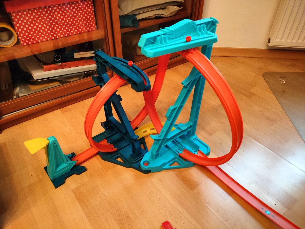 Tor Hot Wheels track buldier