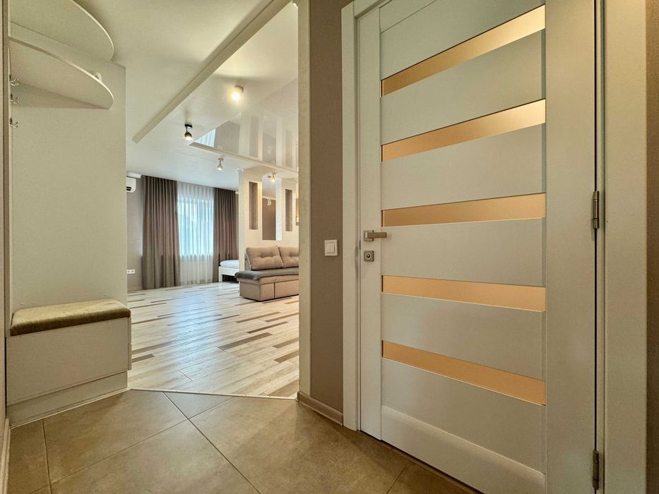 ApartPoltava КУТОВА ВАННА Стильна студія Корпусний парк,БАНК.чек