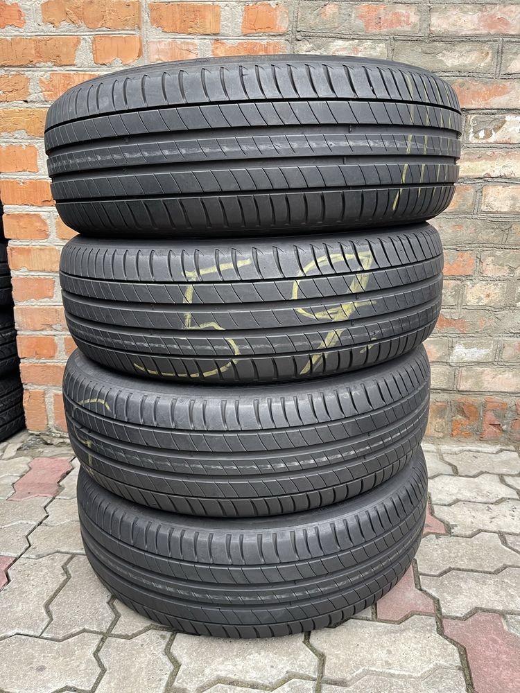 Резина Літо б/у Michelin 215/65R17