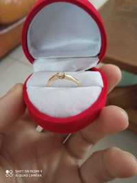 Witam sprzedam pierścionek zaręczyny