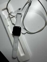 Продам Apple Watch 4,40 mm