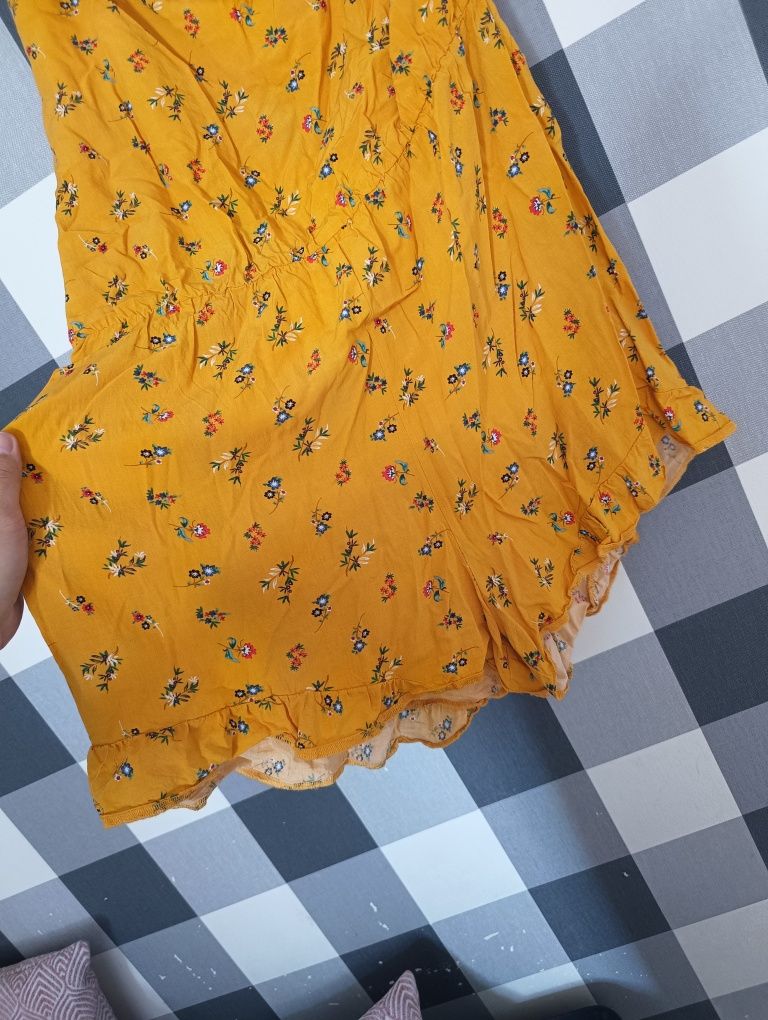Nowy musztardy kombinezon w kwiatuszki Primark, rozmiar 44!
