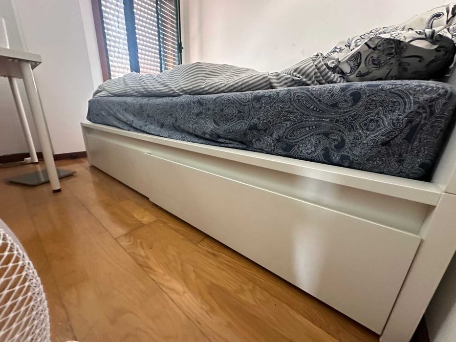 Cama Malm e Colchão Hamarvik IKEA
