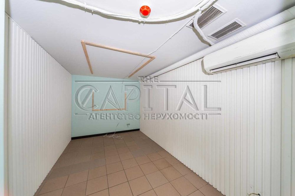 Фасадне приміщеня 195м2  в ЖК Новопечерські Липки