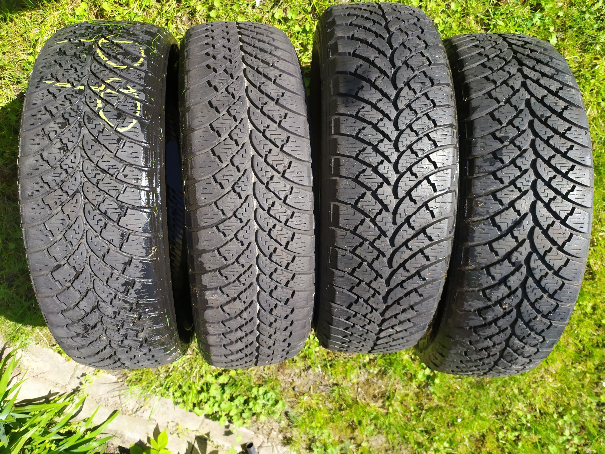 4x opony lassa 2 plus snoways 175/65 r15 84t