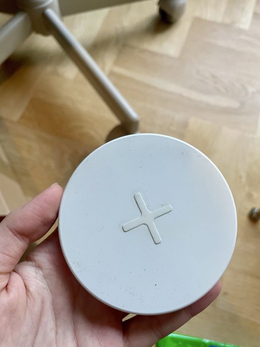 Ikea ładowarka indukcyjna livboj biala