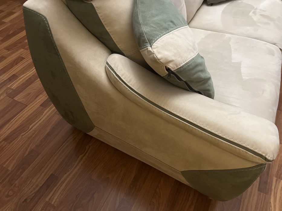 Sofá de dois lugares