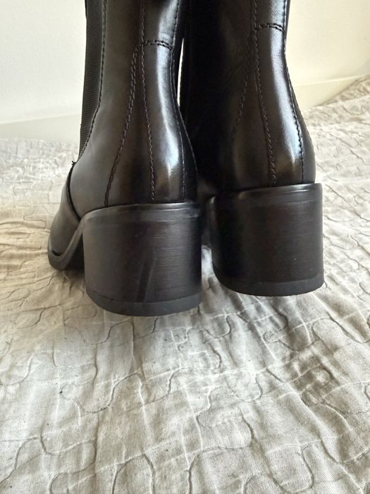 Czarne botki skórzane Lasocki