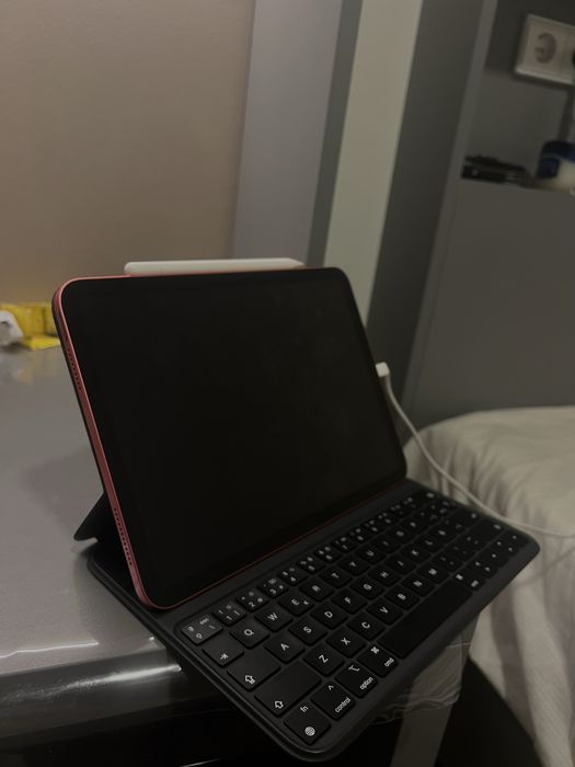 Capa magnetica com teclado pro ipad