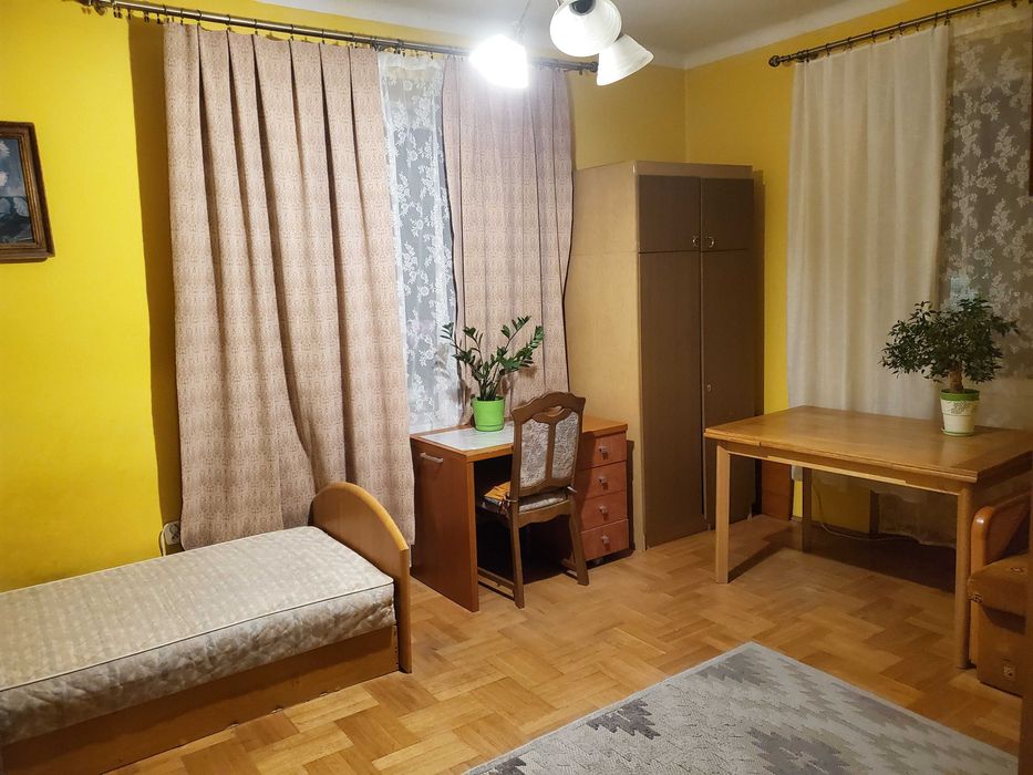 Duży pokój UMCS, KUL, Miasteczko Akademickie ul Sowińskiego /Weteranów