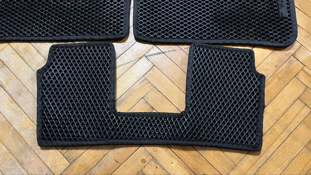 Eva килимки на BMW e90, е91
