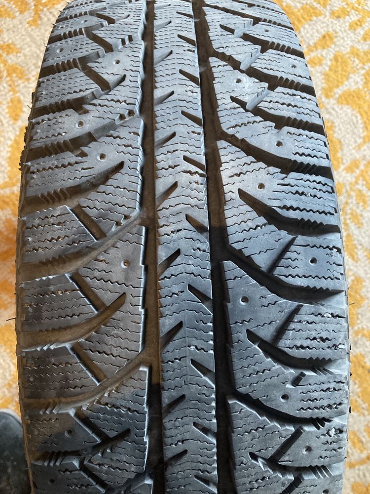 195/65/15 Bridgestone ice cruiser покрышки 4 шт