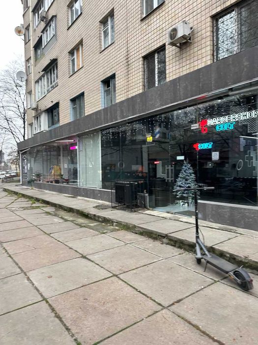 Здам фасад 85 м2 на вул. Кудряшова /Ліпкивського Залізнчнй. Вокзал