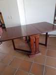Mesa em madeira 170cm / Tipo holandesa / Extensível e rebatível / Abas