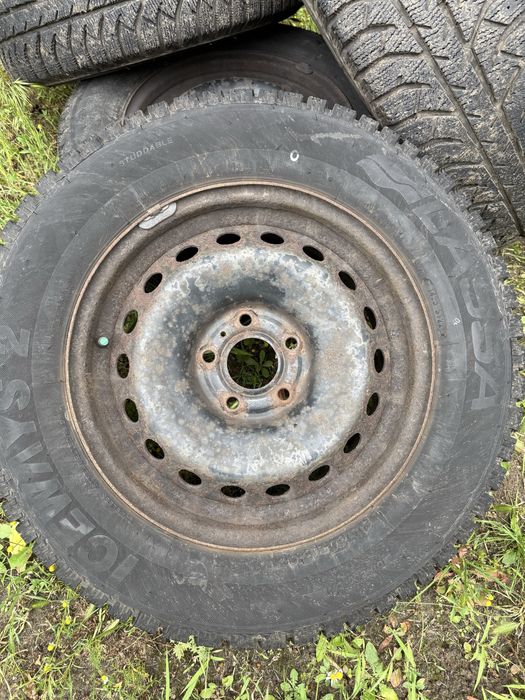 Шини Lassa 215/65 R16 98T з дисками
