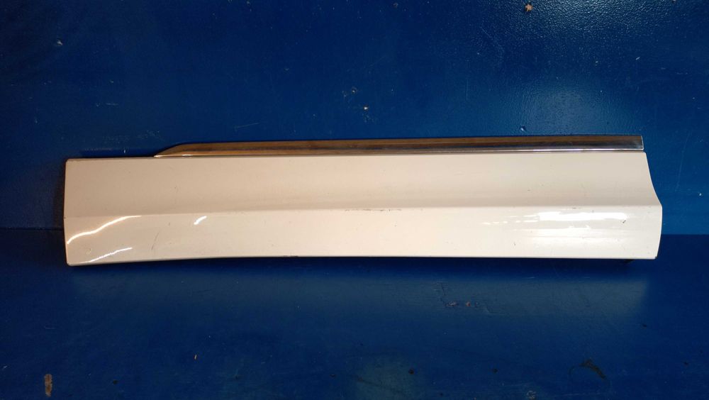 VW Tiguan II 5NA listwa ozdobna drzwi lewe przód