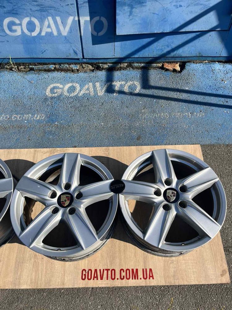 Goauto диски Porsche 5/130 r18 et53 8j dia71,7 в чудовому стані