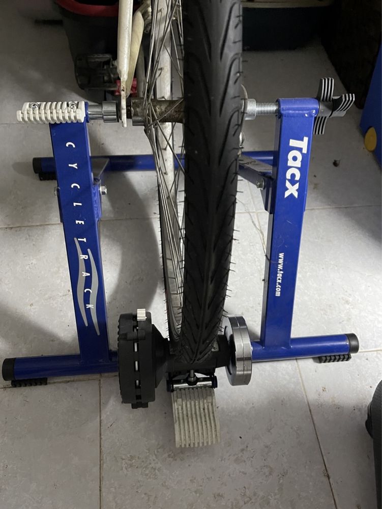 Rolo de treino tacx usado