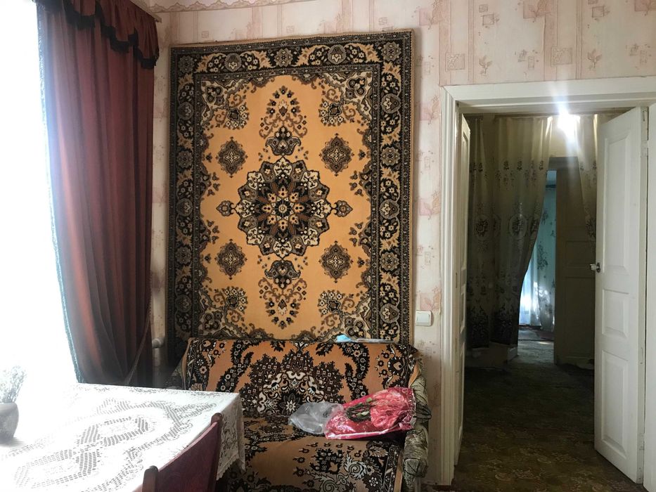 Будинок по вул. Кузні обмін на квартиру