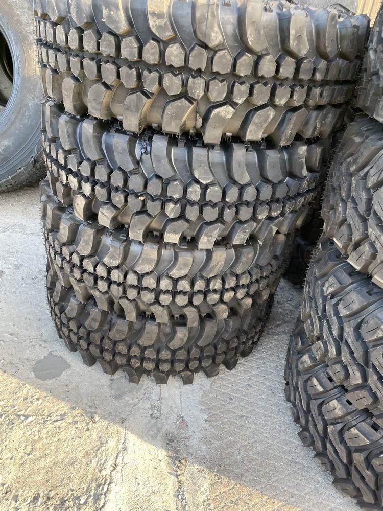 Шини Trekker 235/75r15 (наварка)