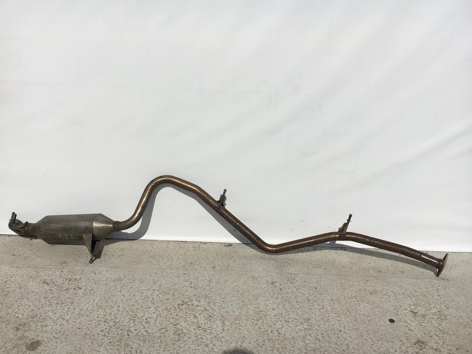 Глушник TOYOTA AVENSIS T27 2009-2011 17430-0R060