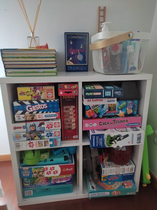 Móvel de arrumação com 4 compartimentos - branco