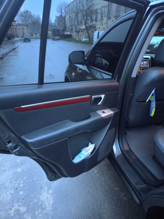 Продам santa fe в хорошому стані