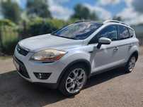 Ford DM2 kuga 4×4 BIAŁA PERŁA