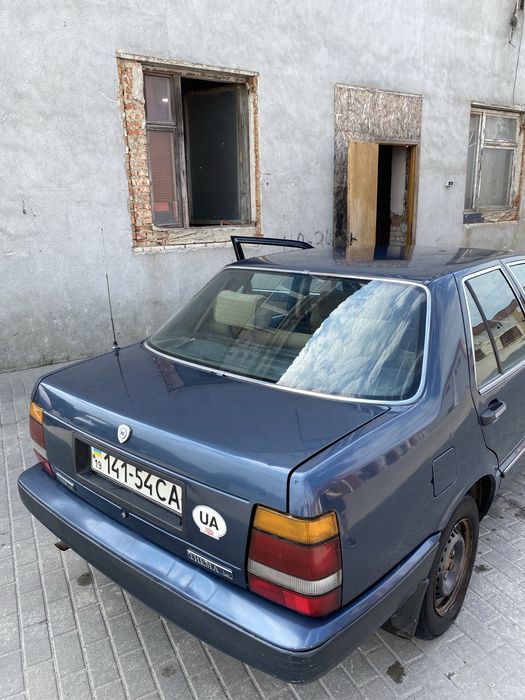 Авто Lancia Tema