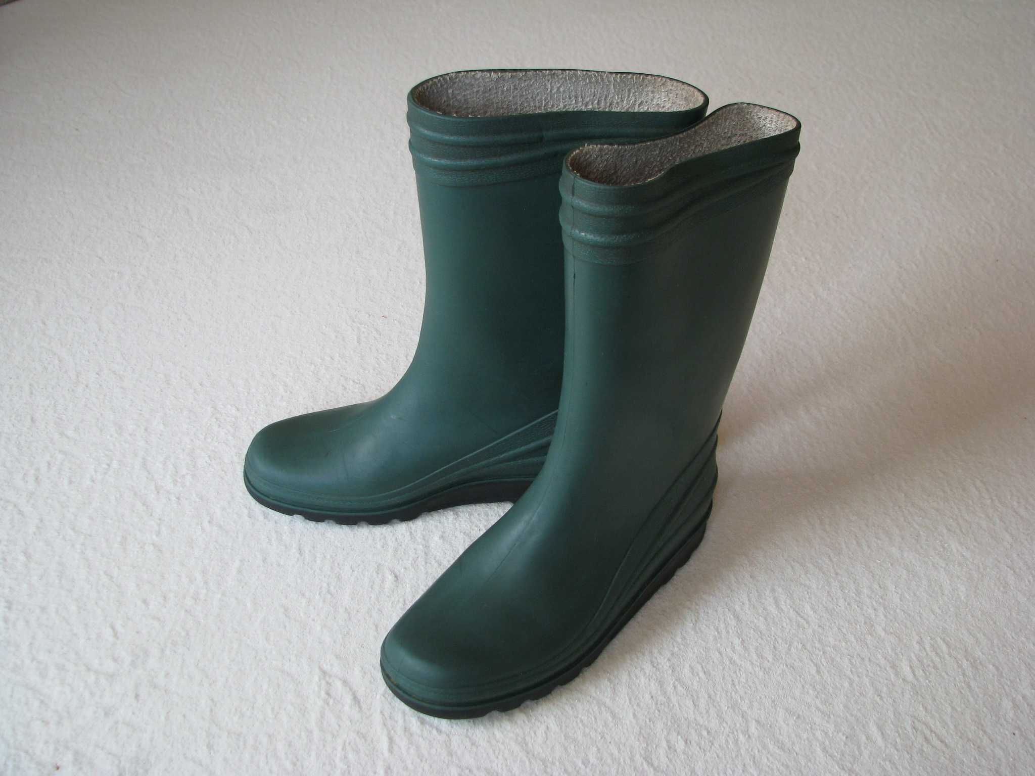 Kalosze, buty ogrodowe zielone rozm. 35, gumowe, gumiaki