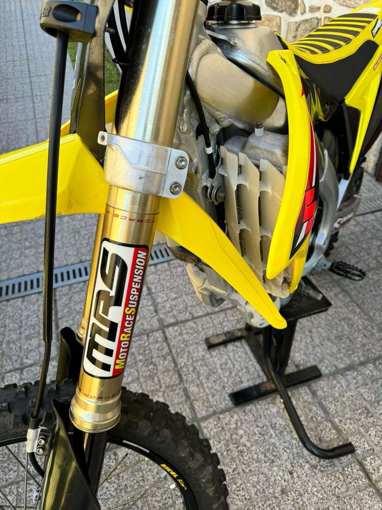 Suzuki rmz 2014 com extras