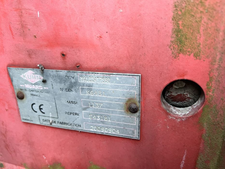 Pług Kuhn Master 102