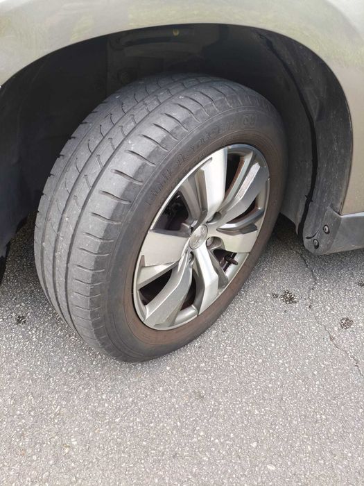 Peugeot 2008 1.4 HDi SUV Economico e fiável