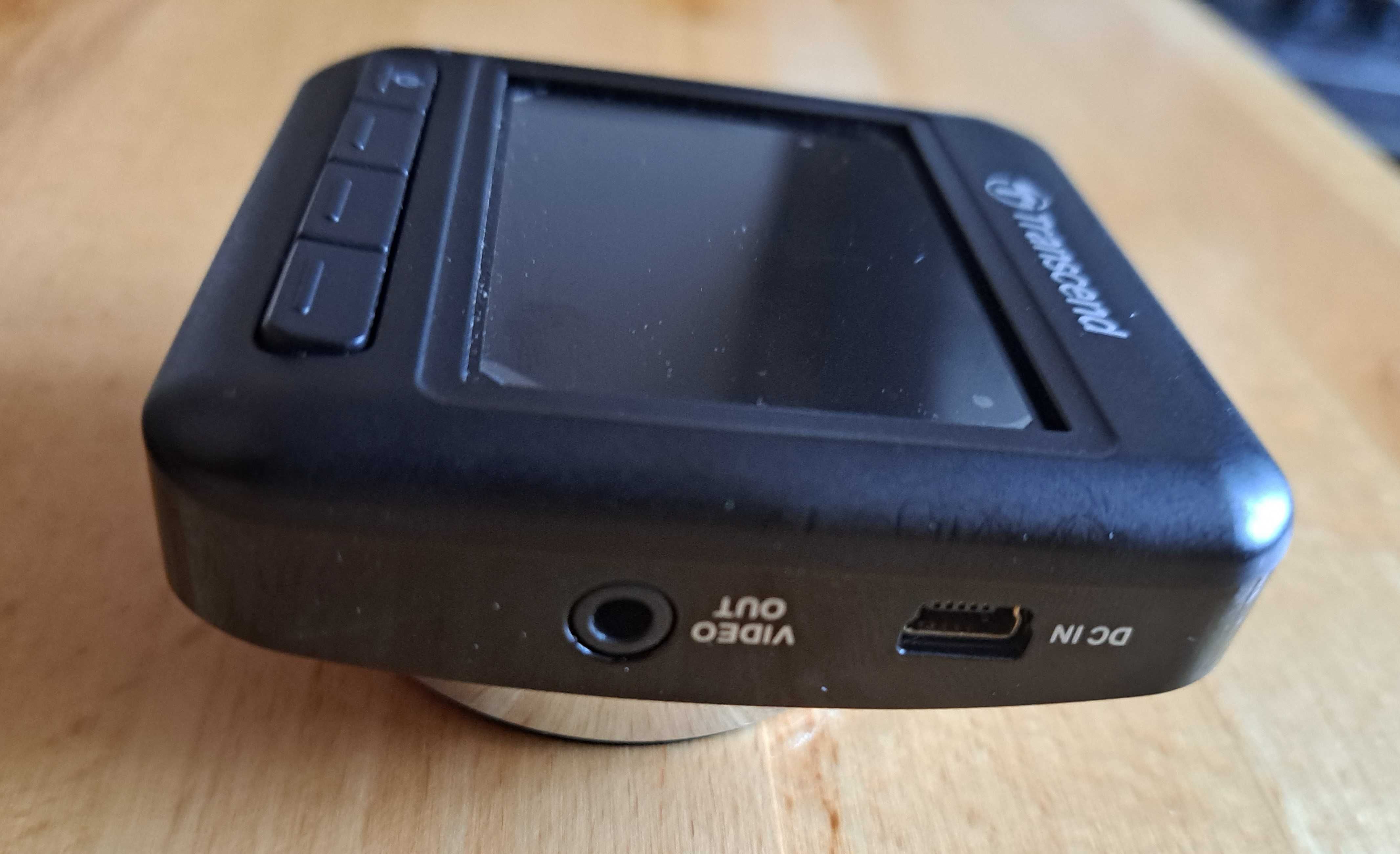 Transcendt DrivePro 200 kamerka samochodowa