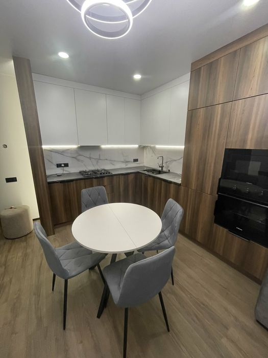 Оренда євродвійки у новобудові.Перше поселення.