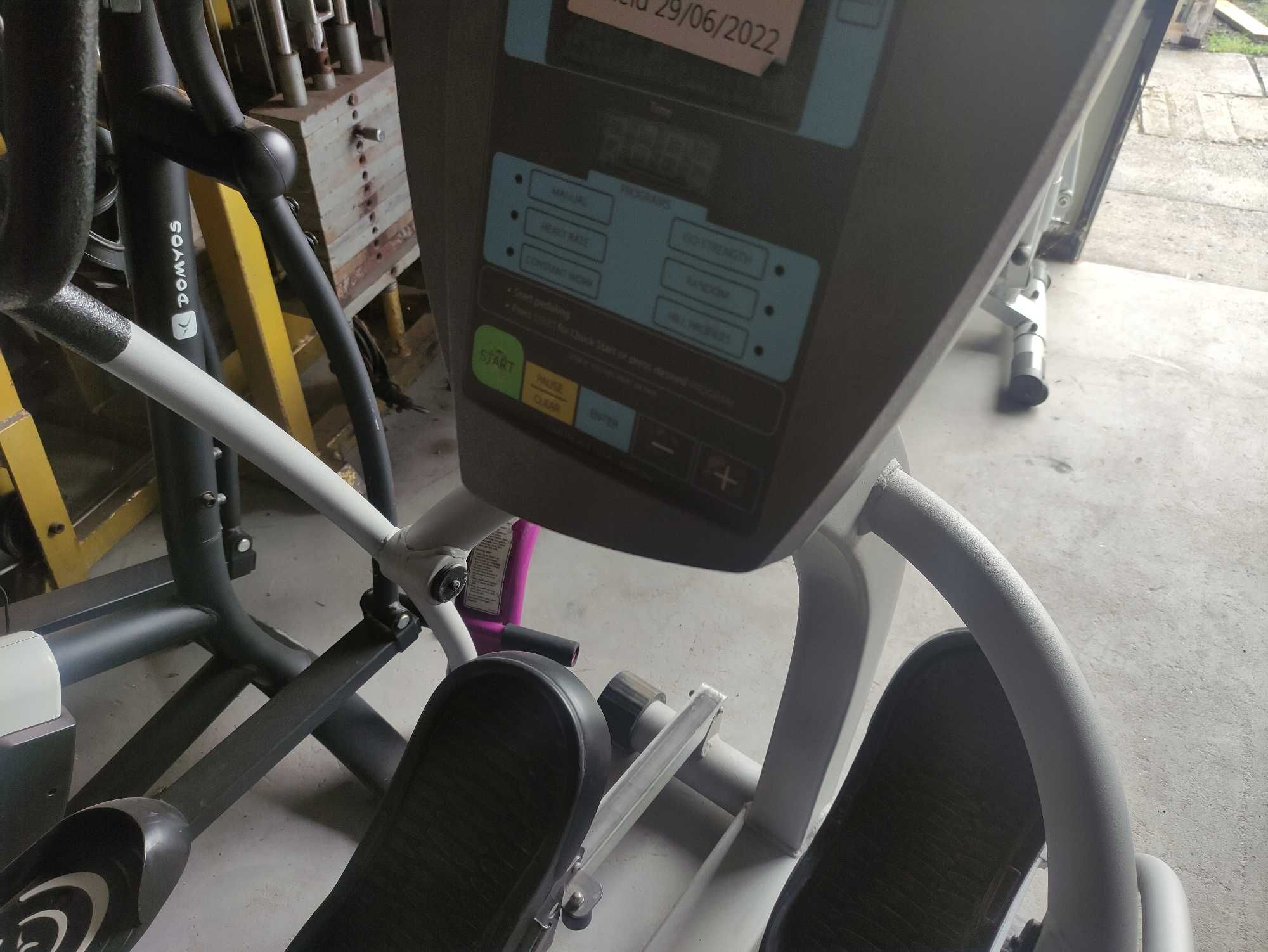 Rower Orbitrek treningowy elektromagnetyczny poziomy Scifit Rex