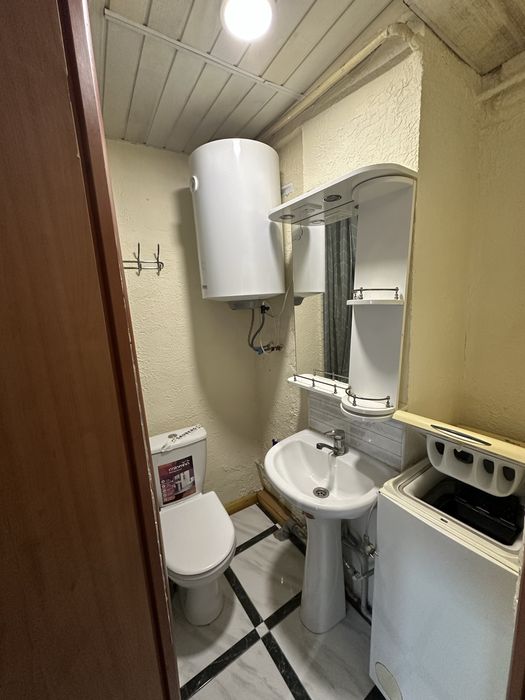 Оренда частини будинку 1 кімната (квартирного типу) вул.Євнена Деслава