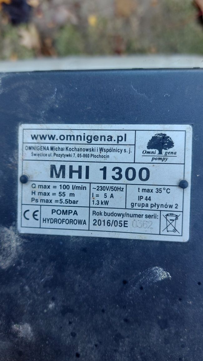 Pompa hydroforowa MHI 1300 ze  zbiornikiem.