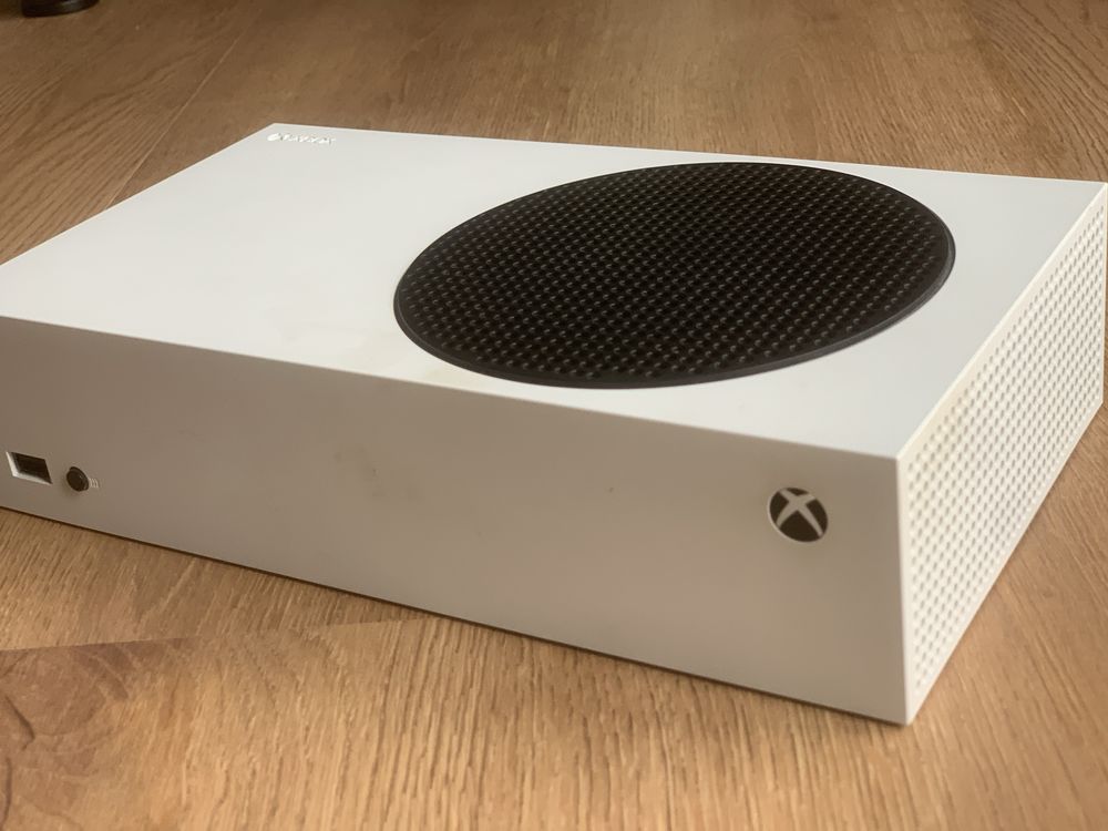 Xbox Series S + 3 meses de game pass ultimate